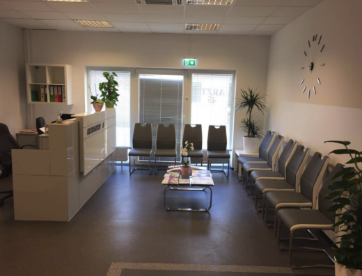 دکتر عباس شريعت مهدوی | پزشک عمومی